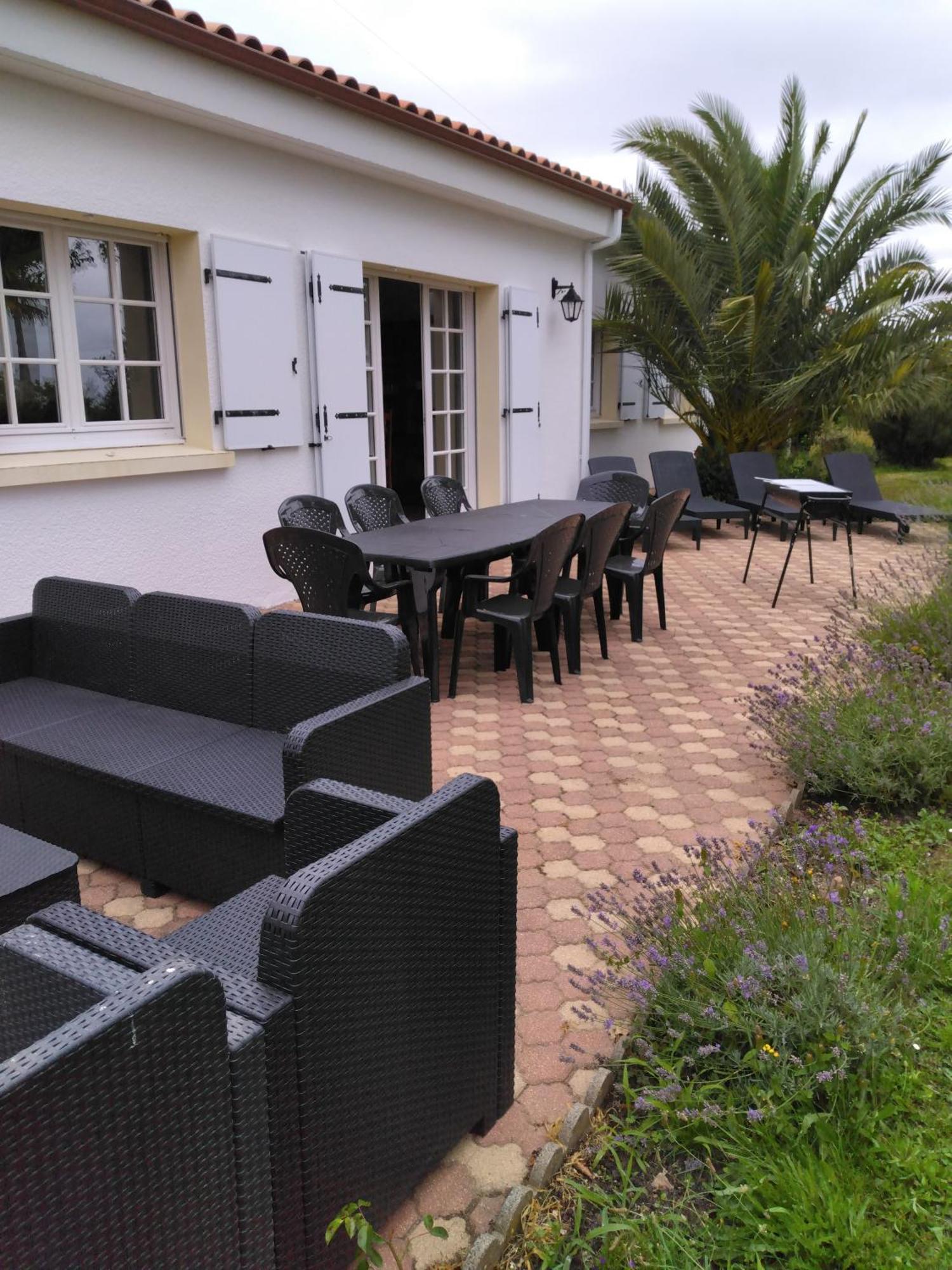 Villa Familly Avrillé Exterior foto