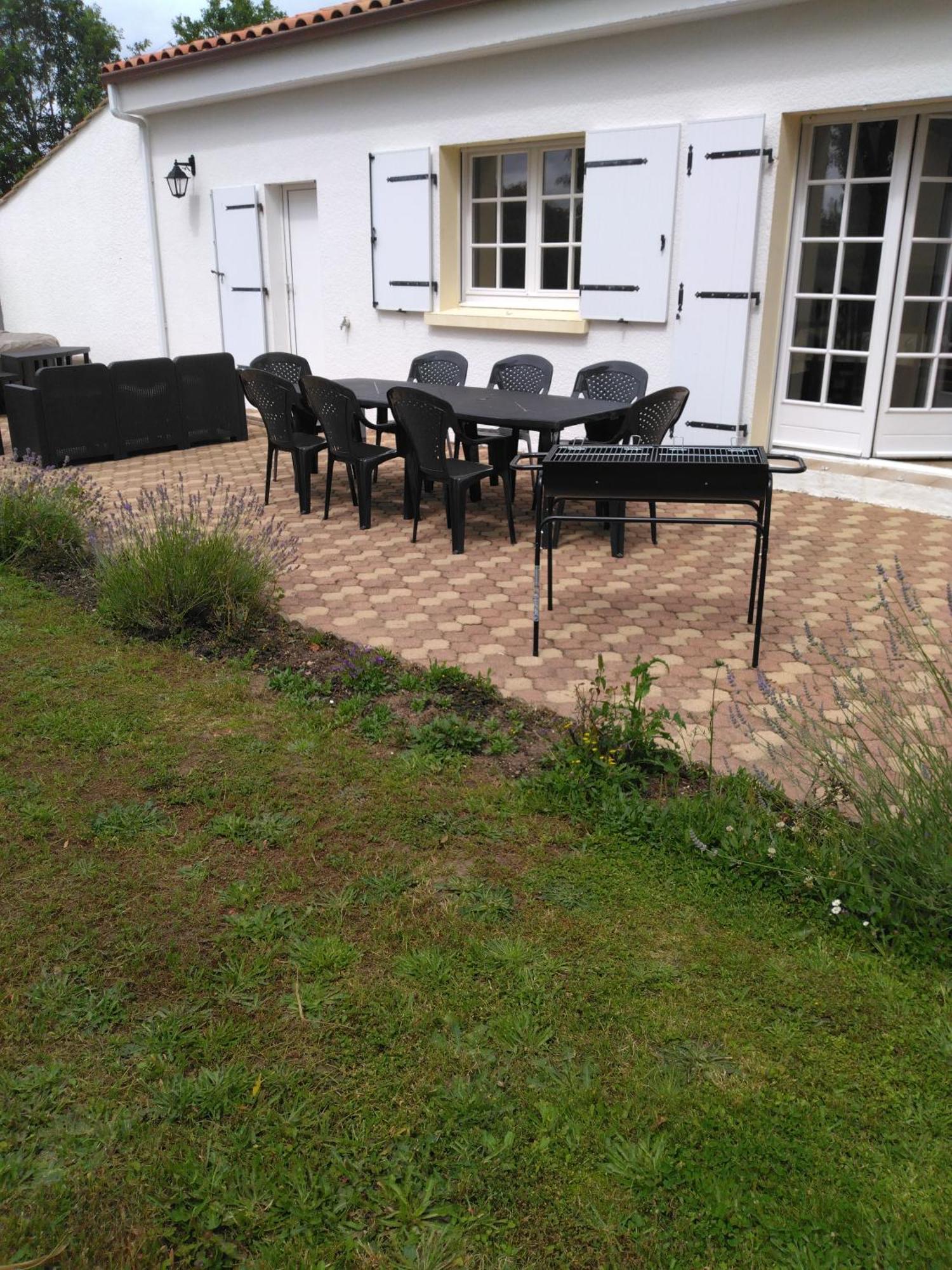 Villa Familly Avrillé Exterior foto